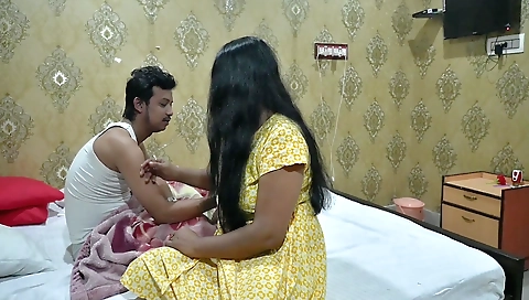 Couple Desi Sex In The Hotel Viral Clip