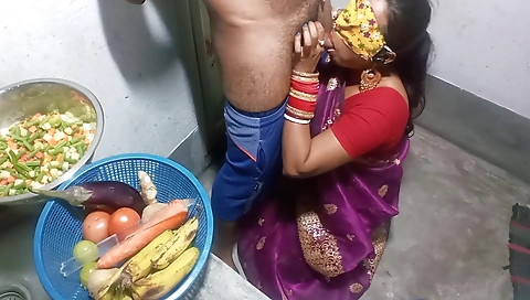 Morning Kitchen Xxx Fucking In Standing Doggy - Bhabhi Ko Kitchen Me Choda With Devar Bhabhi And Morning Sex