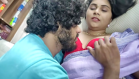 Saree And Bra Navel Lick Romance, Hot Mallu Couple Navel Romance, Couple Saree Romance And Hot Navel Lick And Kiss
