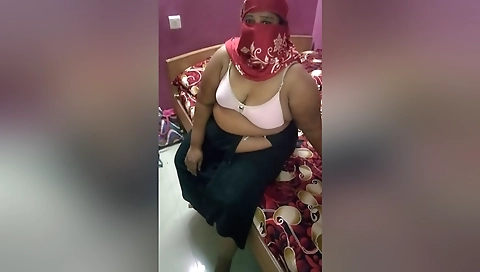 Tamil Nurse Akka Wearing Dress After Sex At Coimbatore Lodge