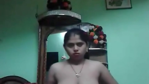Mature Desi Village Housewife Showing Her Fat Shaved Pussy