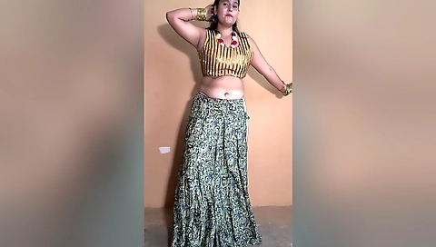 Desi Bhojpuri Nude Dance