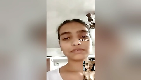 Today Exclusive- Desi Chick Shows Her Boobs