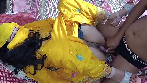 Desi Bhabhi Dirty Talk With Hindi Audio